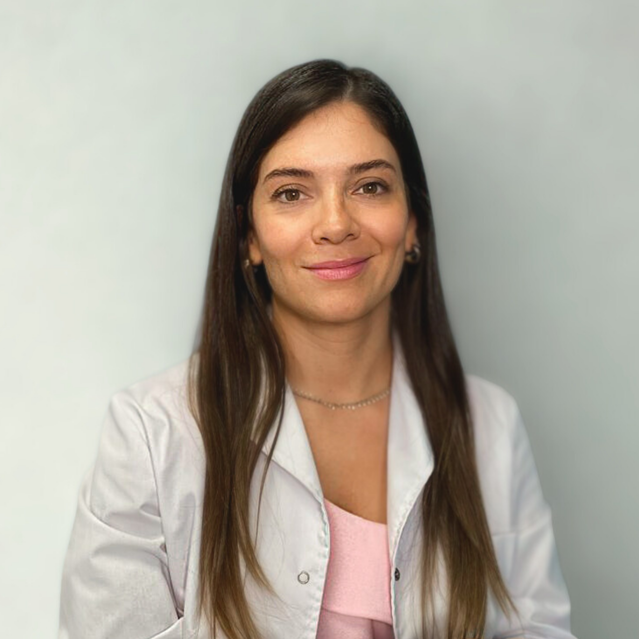 Dra. Andrea Coronel Ale, reumatóloga